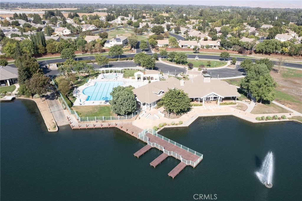 10588 E Fieldstone Ave, Clovis, CA 93619