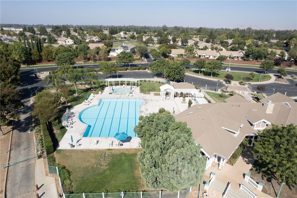 10588 E Fieldstone Ave, Clovis, CA 93619
