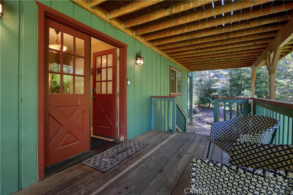 39420 Manzanita Dr, Oakhurst, CA 93644