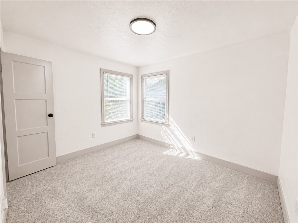 3243 E Platt, Fresno, CA 93702
