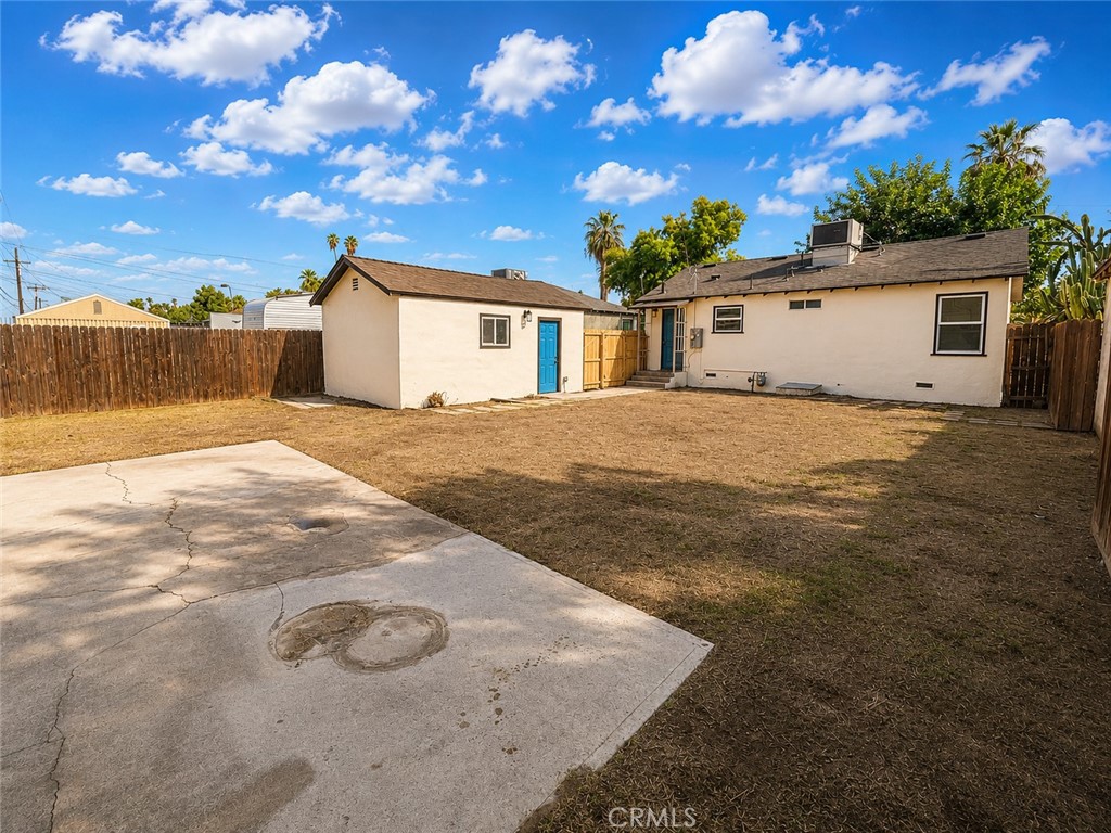 3243 E Platt, Fresno, CA 93702