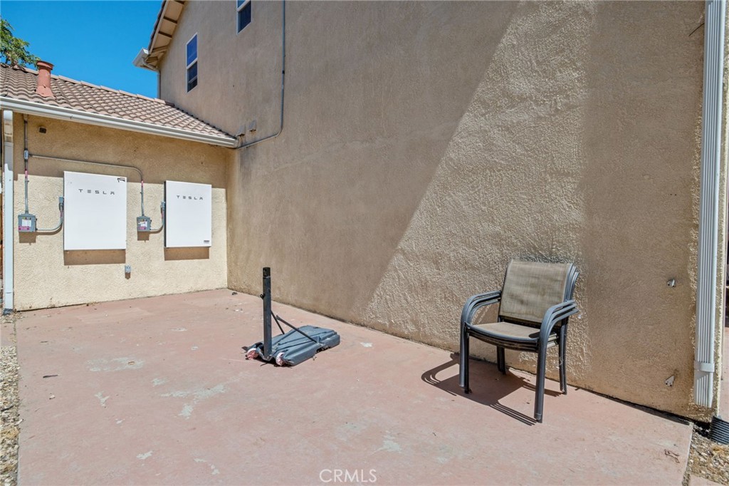 1114 Paradise Dr, Lemoore, CA 93245
