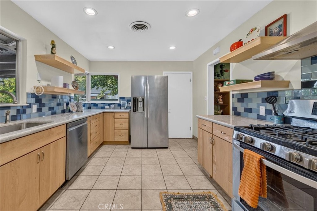 226 W Gettysburg, Fresno, CA 93705