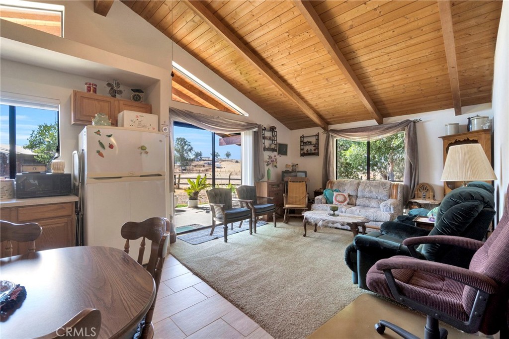 11801 N Mckelvy, Clovis, CA 93619
