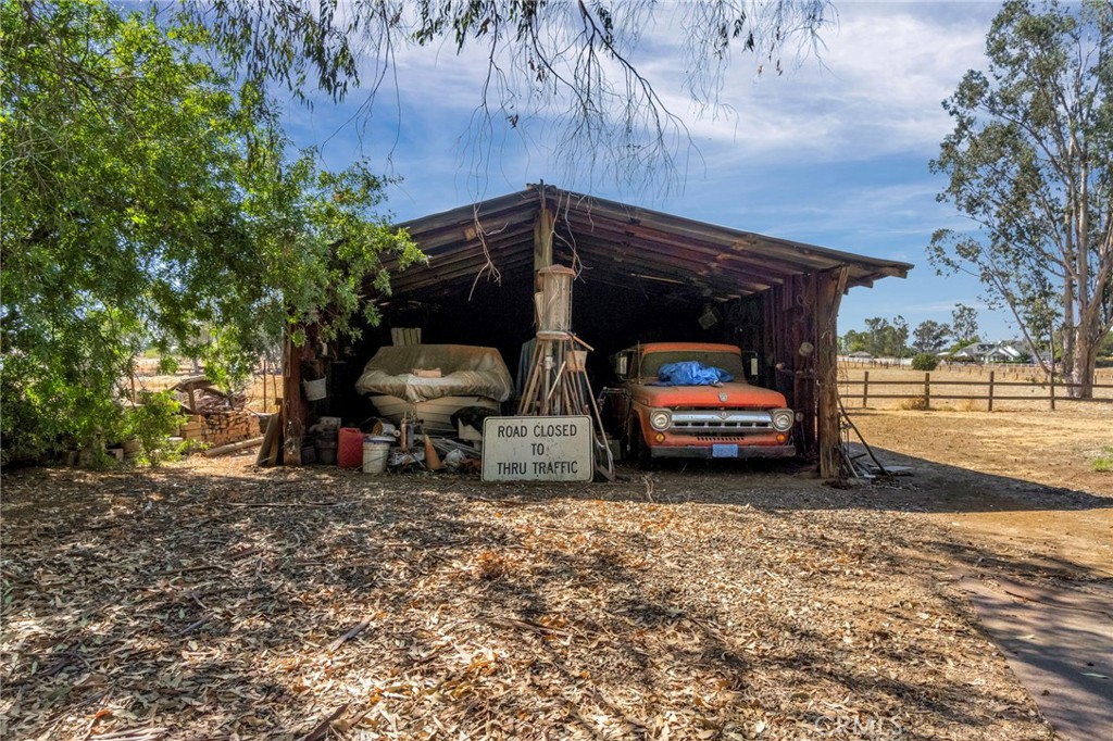 11801 N Mckelvy, Clovis, CA 93619