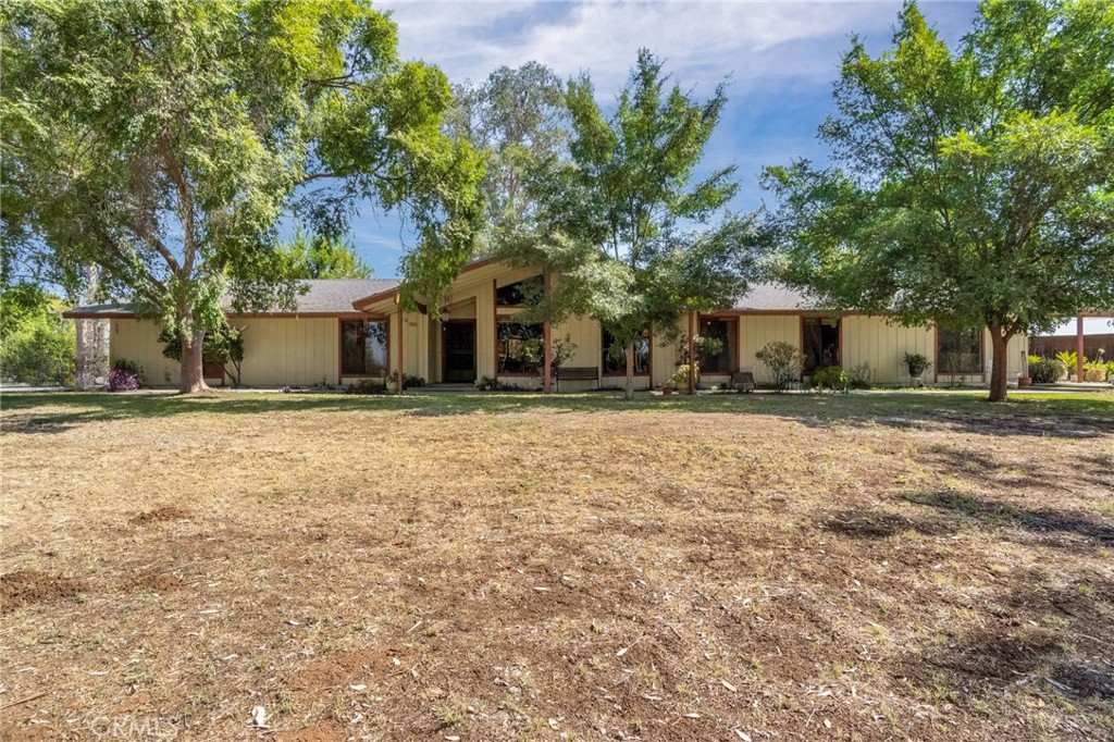 11801 N Mckelvy, Clovis, CA 93619