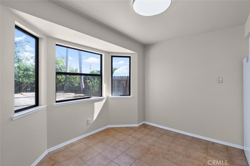 571 W Pat, Clovis, CA 93612