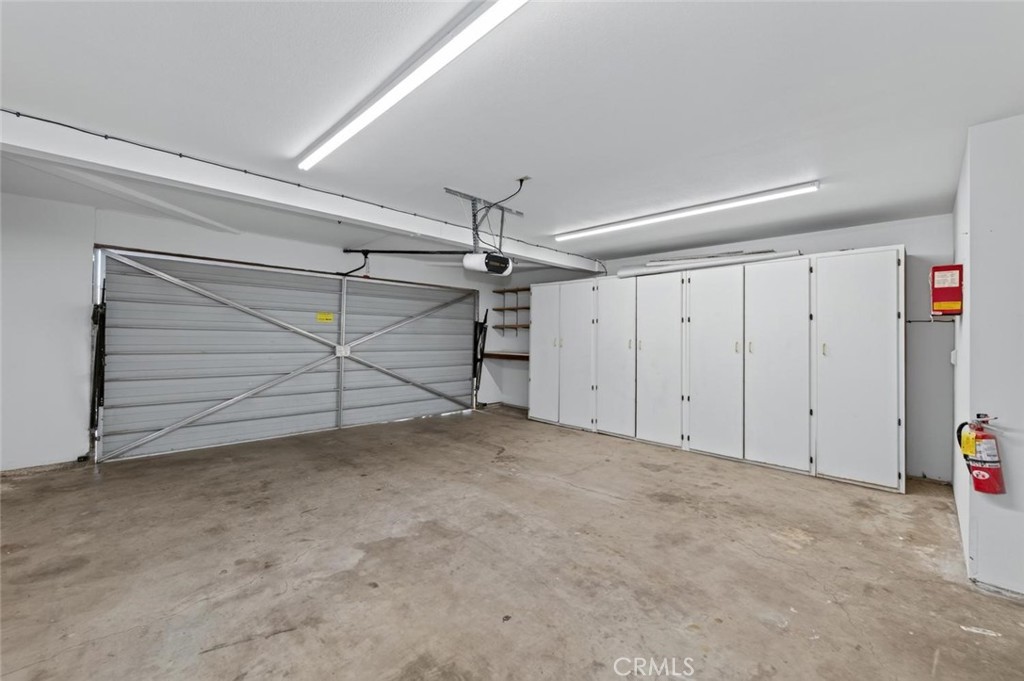 571 W Pat, Clovis, CA 93612