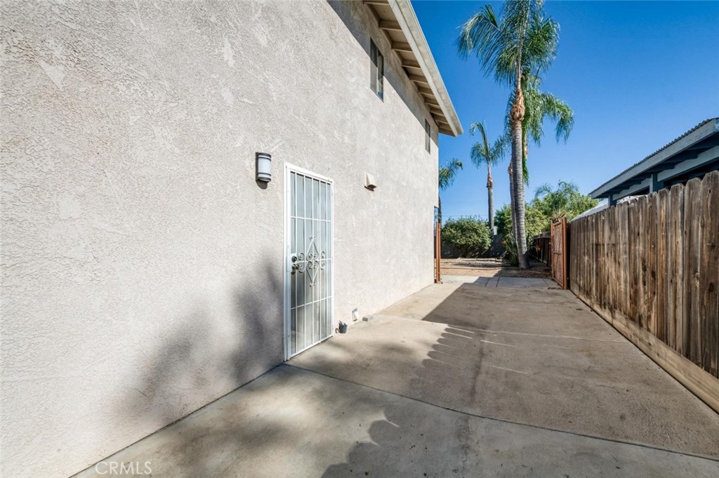 571 W Pat, Clovis, CA 93612