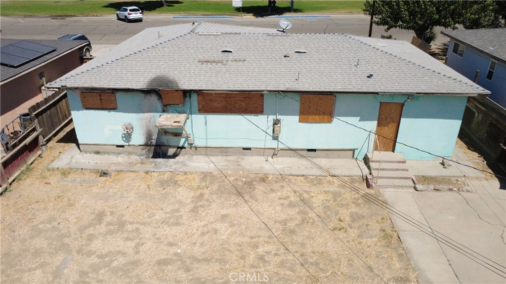 740 E Monterey, Avenal, CA 93204