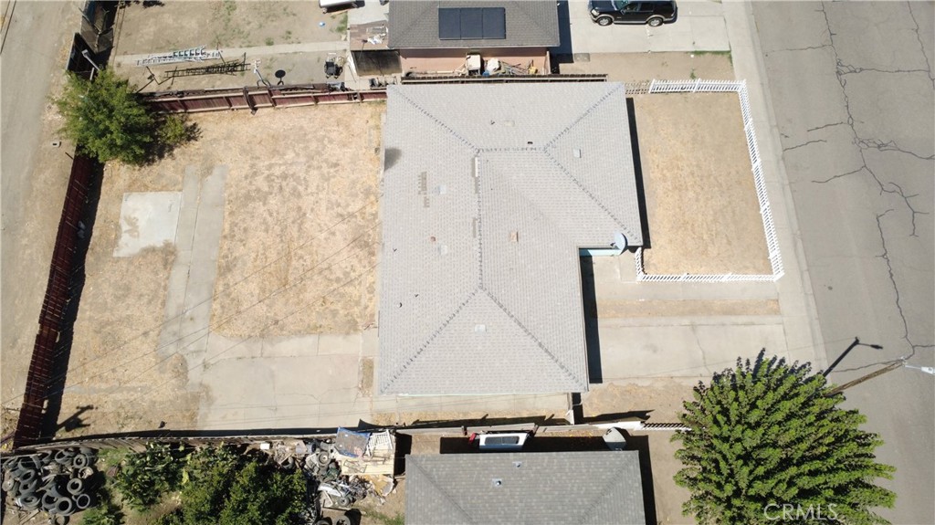 740 E Monterey, Avenal, CA 93204