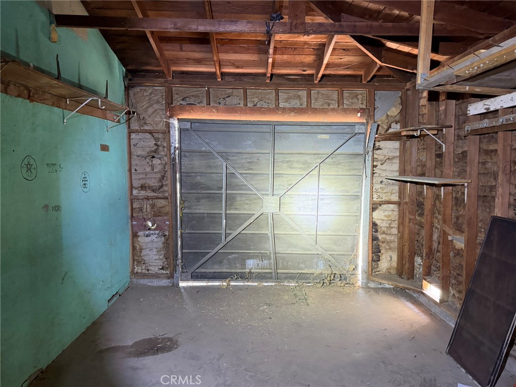740 E Monterey, Avenal, CA 93204