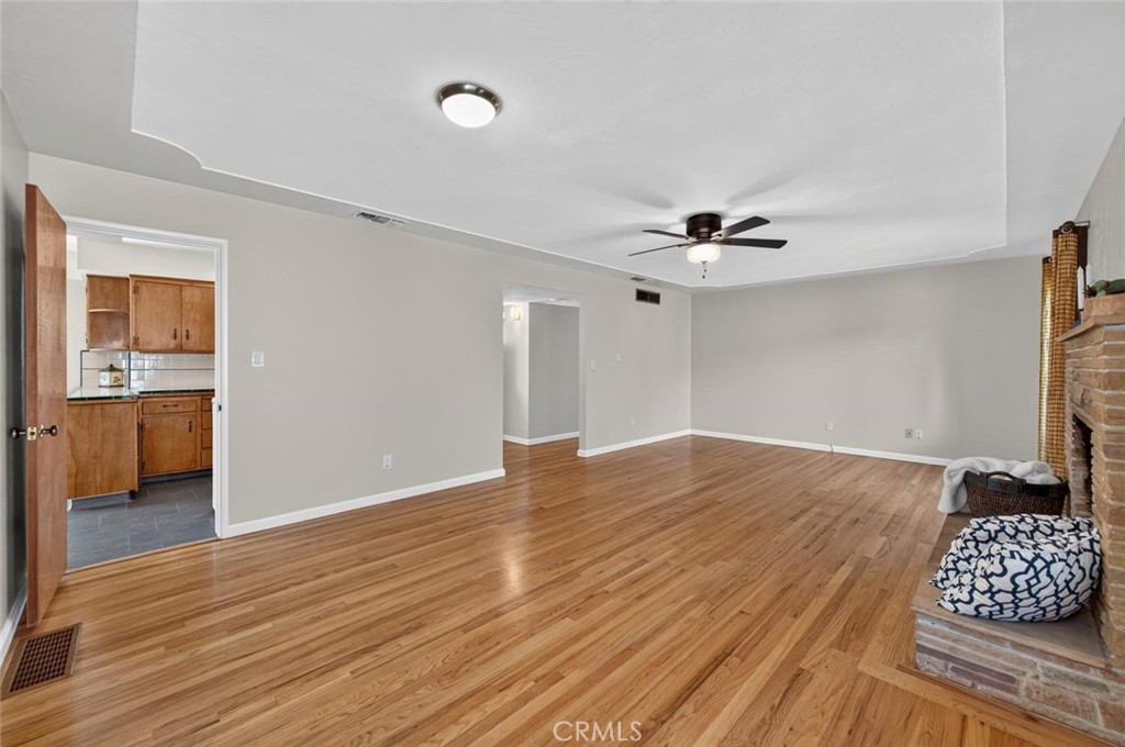 75 W Sierra, Clovis, CA 93612