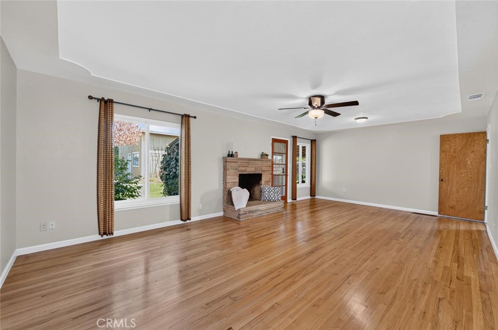 75 W Sierra, Clovis, CA 93612