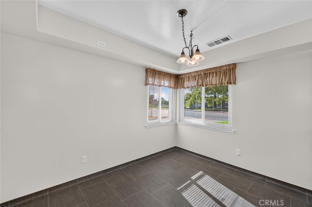 75 W Sierra, Clovis, CA 93612