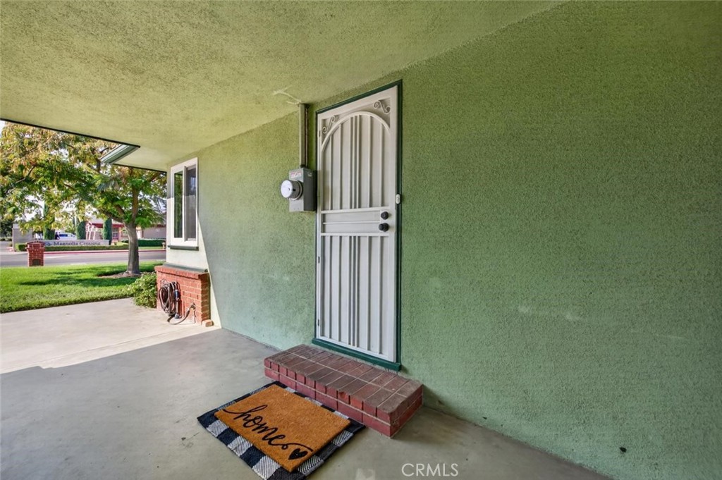75 W Sierra, Clovis, CA 93612