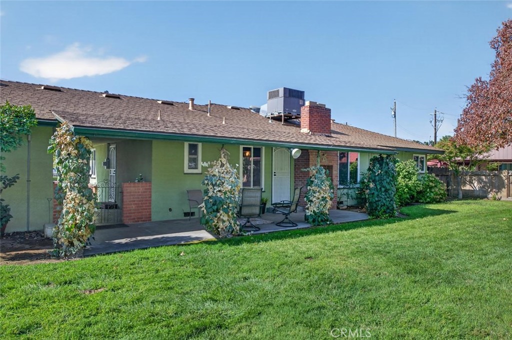 75 W Sierra, Clovis, CA 93612