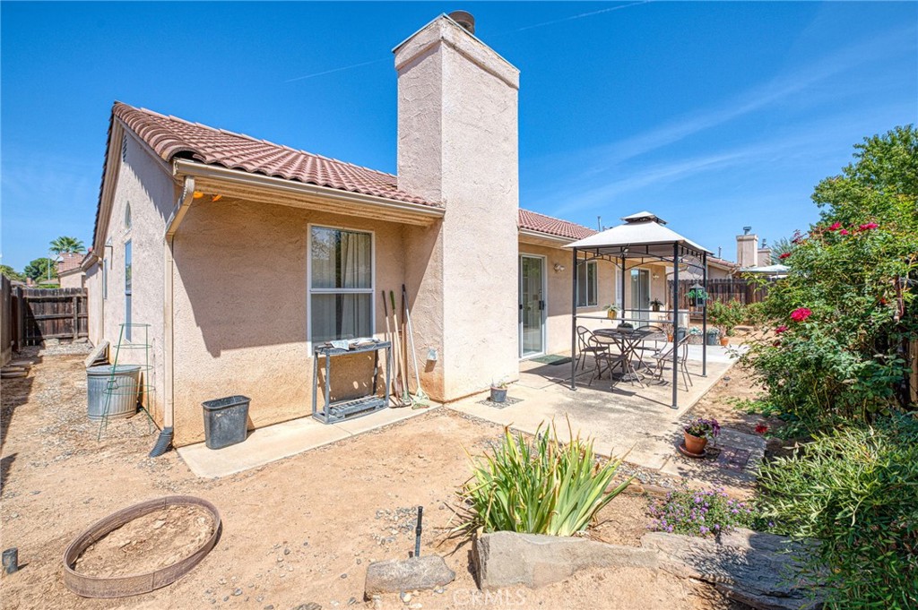 6706 N Chestnut, Fresno, CA 93710