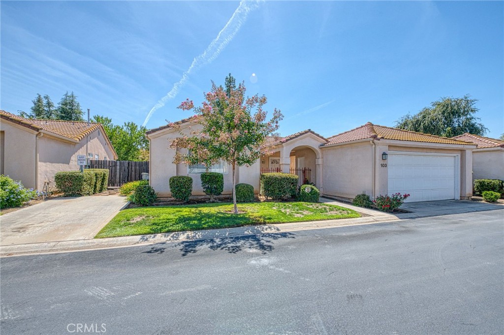 6706 N Chestnut, Fresno, CA 93710