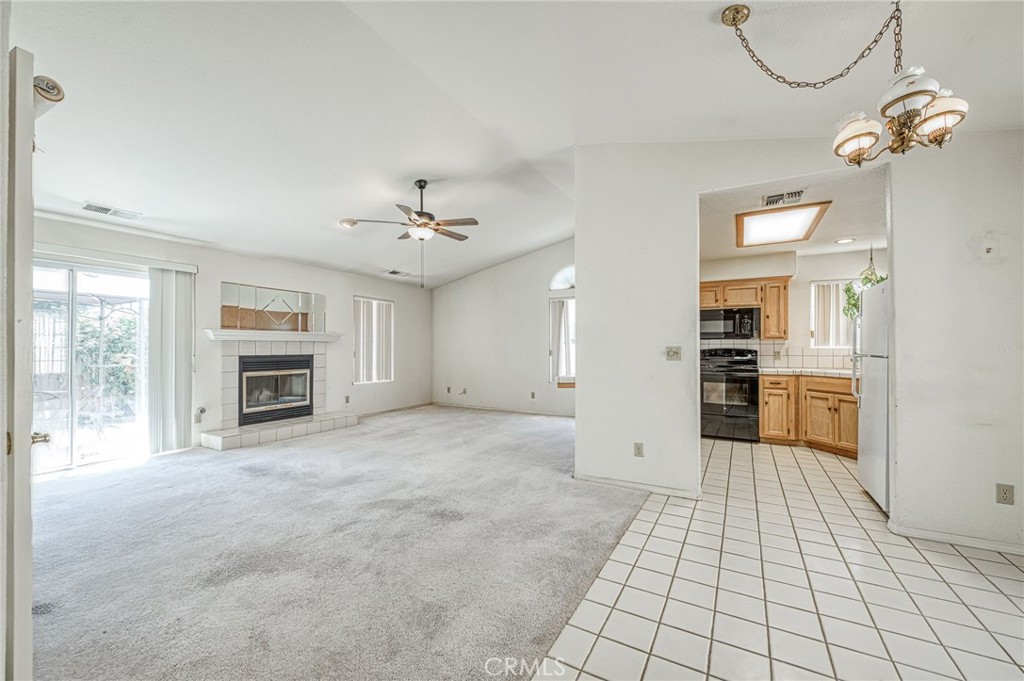 6706 N Chestnut, Fresno, CA 93710