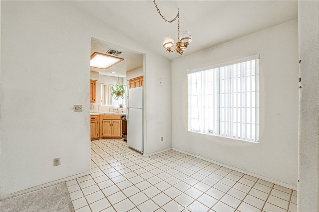 6706 N Chestnut, Fresno, CA 93710