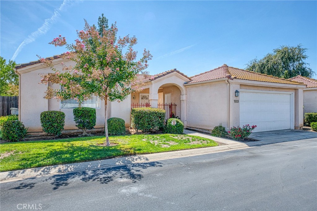 6706 N Chestnut, Fresno, CA 93710