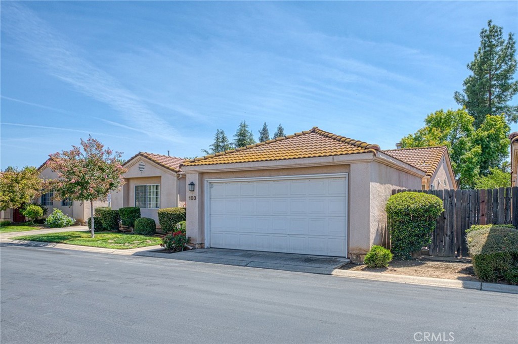6706 N Chestnut, Fresno, CA 93710