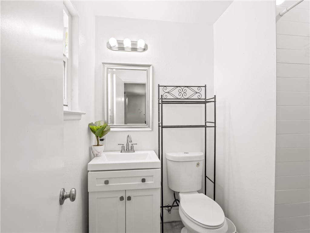 2984 E Norwich, Fresno, CA 93726