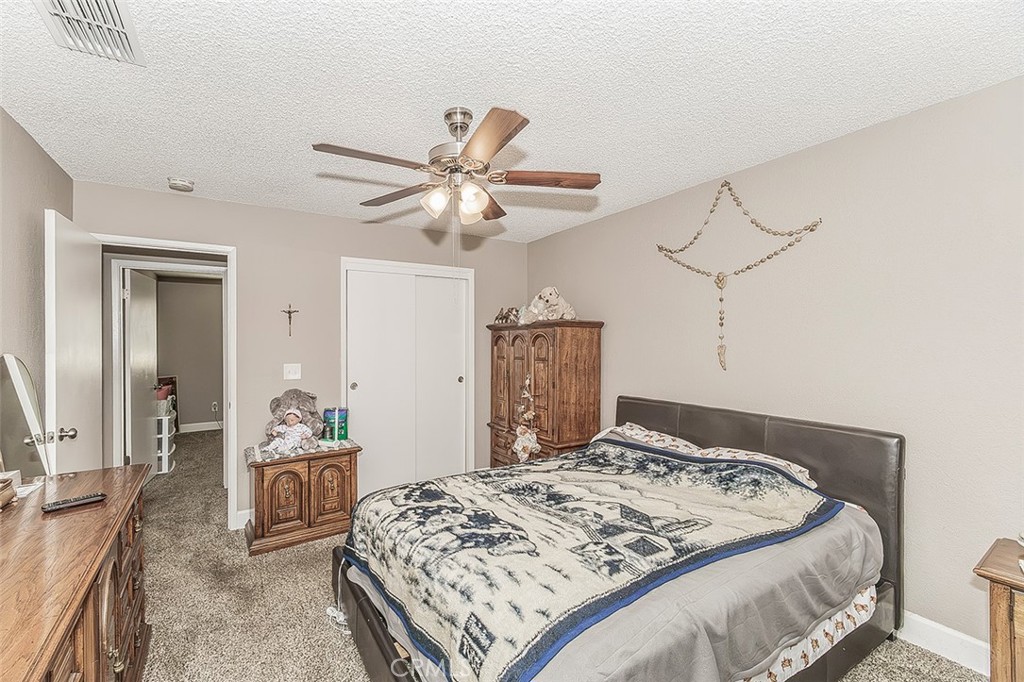 1145 Van Ct, Hanford, CA 93230