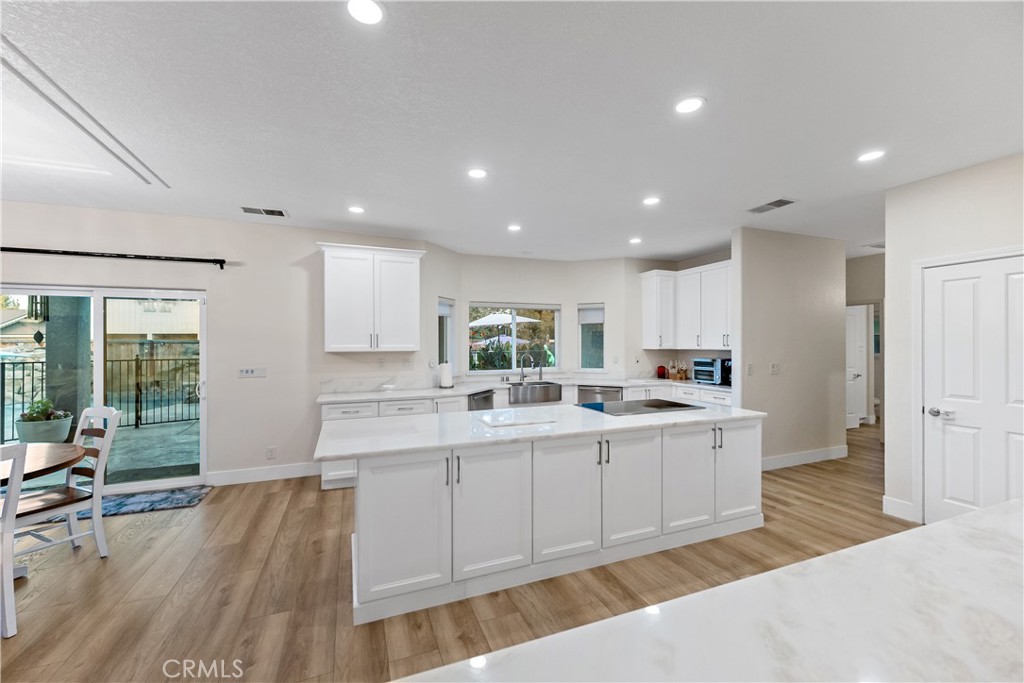 6054 N Woodson Ave, Fresno, CA 93711