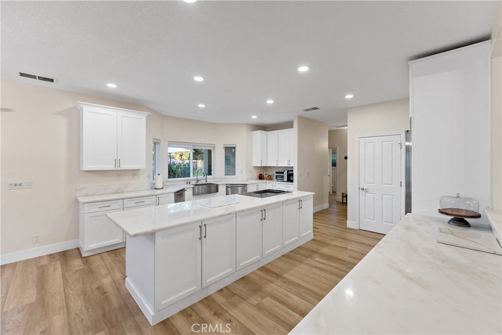 6054 N Woodson Ave, Fresno, CA 93711