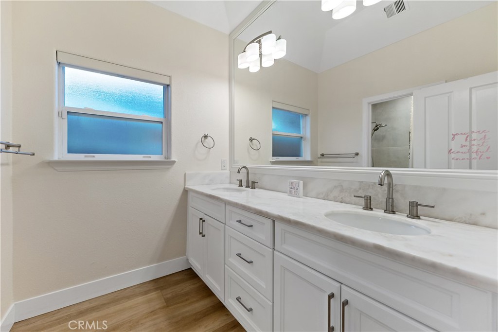 6054 N Woodson Ave, Fresno, CA 93711