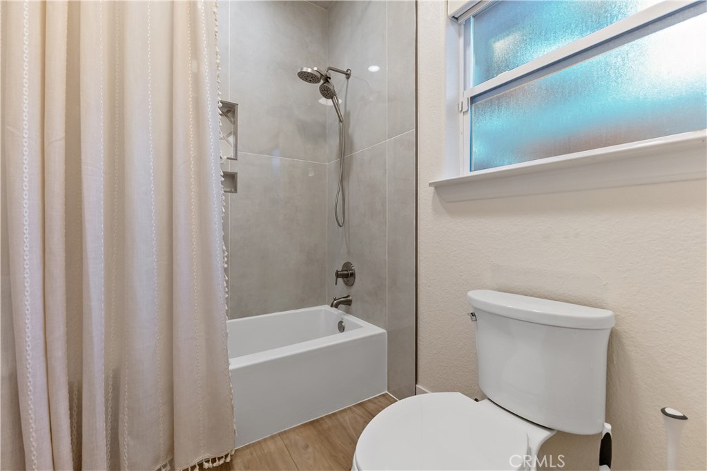 6054 N Woodson Ave, Fresno, CA 93711