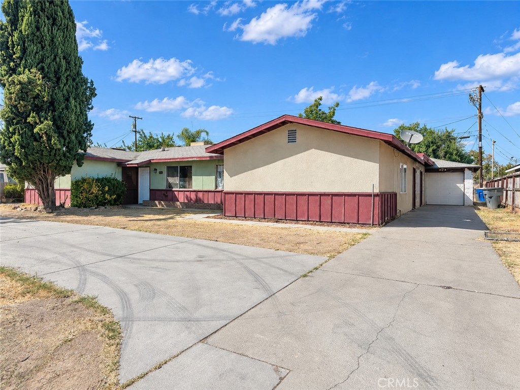180 E Warner Ave, Fresno, CA 93710