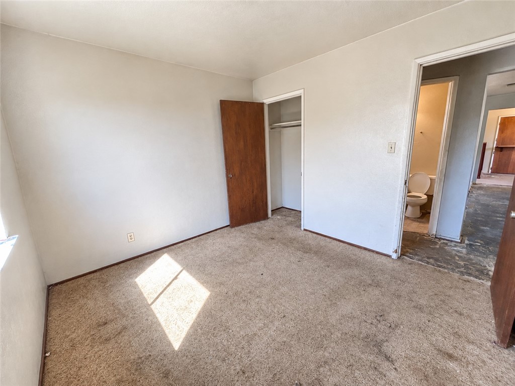180 E Warner Ave, Fresno, CA 93710