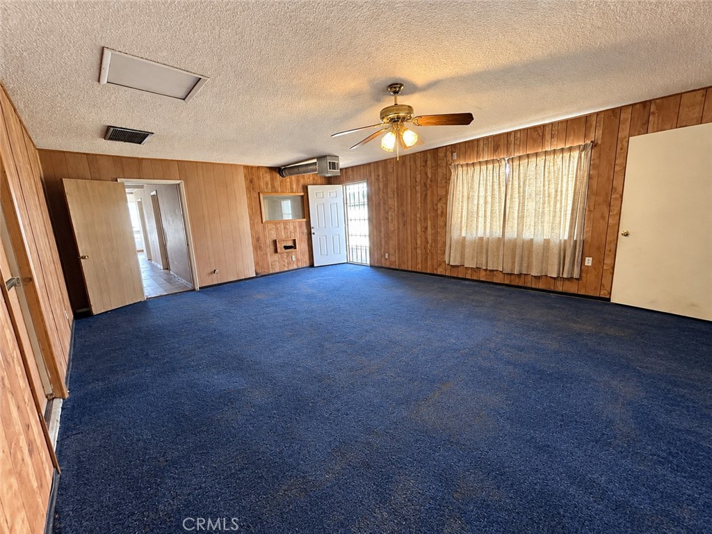 180 E Warner Ave, Fresno, CA 93710