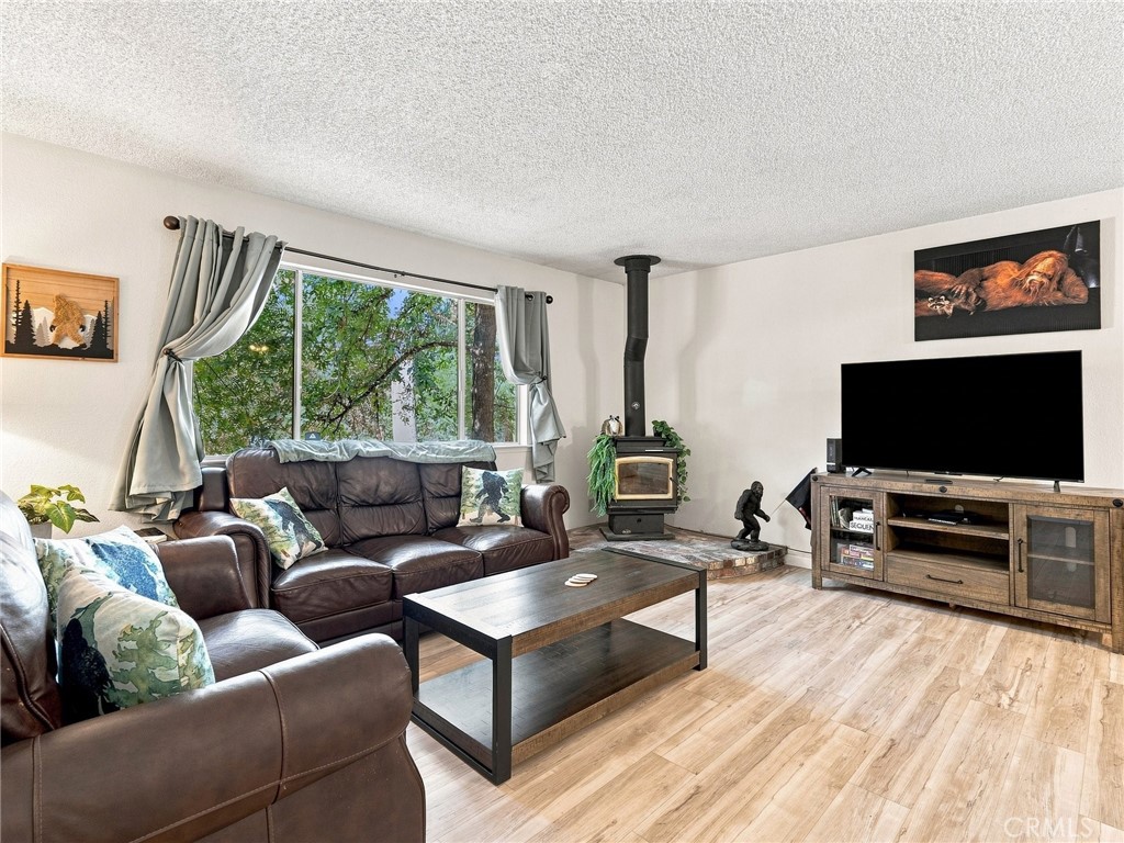 44754 Mountain Meadows, Oakhurst, CA 93644
