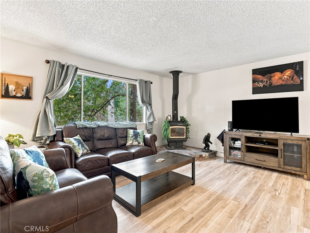 44754 Mountain Meadows, Oakhurst, CA 93644