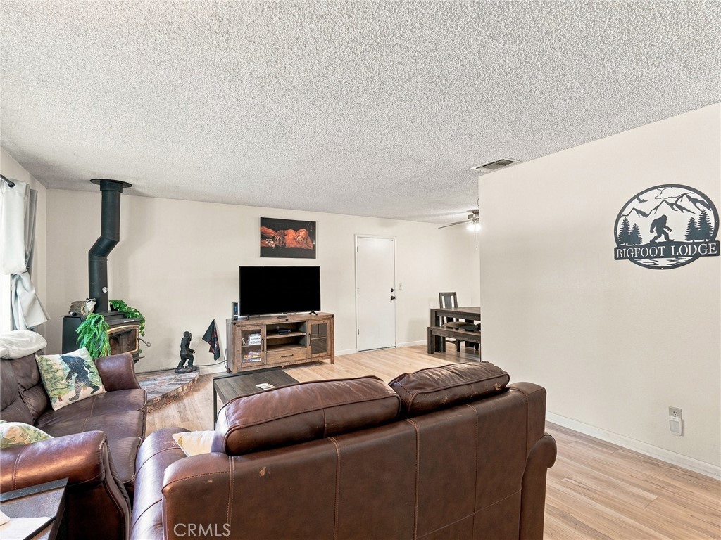 44754 Mountain Meadows, Oakhurst, CA 93644