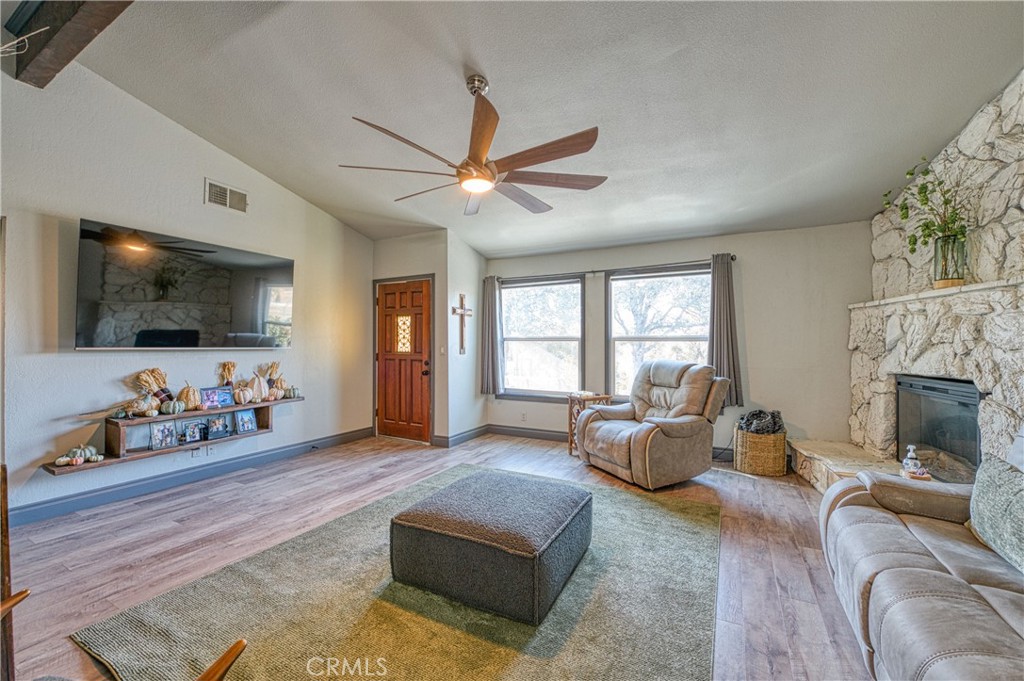 28960 Yosemite Springs, Coarsegold, CA 93614