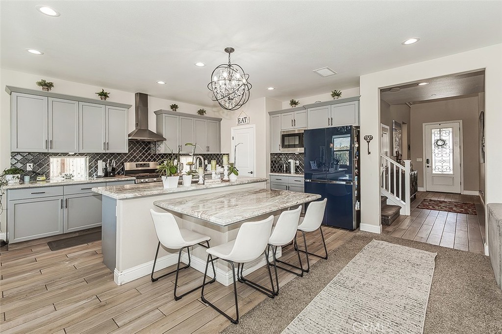 4475 Crown Bluffs Dr, Madera, CA 93636