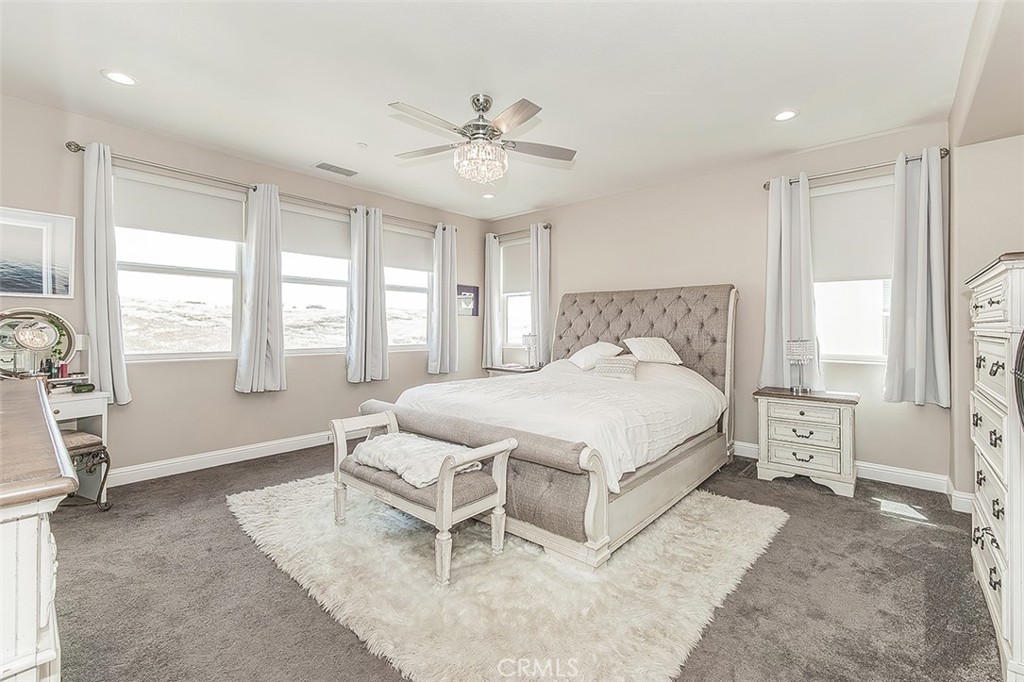 4475 Crown Bluffs Dr, Madera, CA 93636