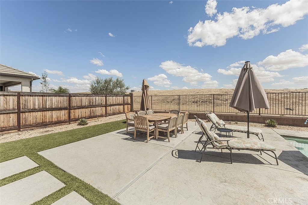 4475 Crown Bluffs Dr, Madera, CA 93636
