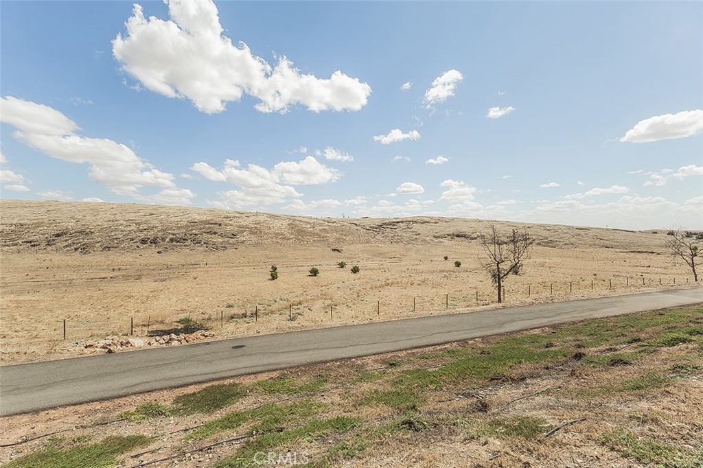 4475 Crown Bluffs Dr, Madera, CA 93636