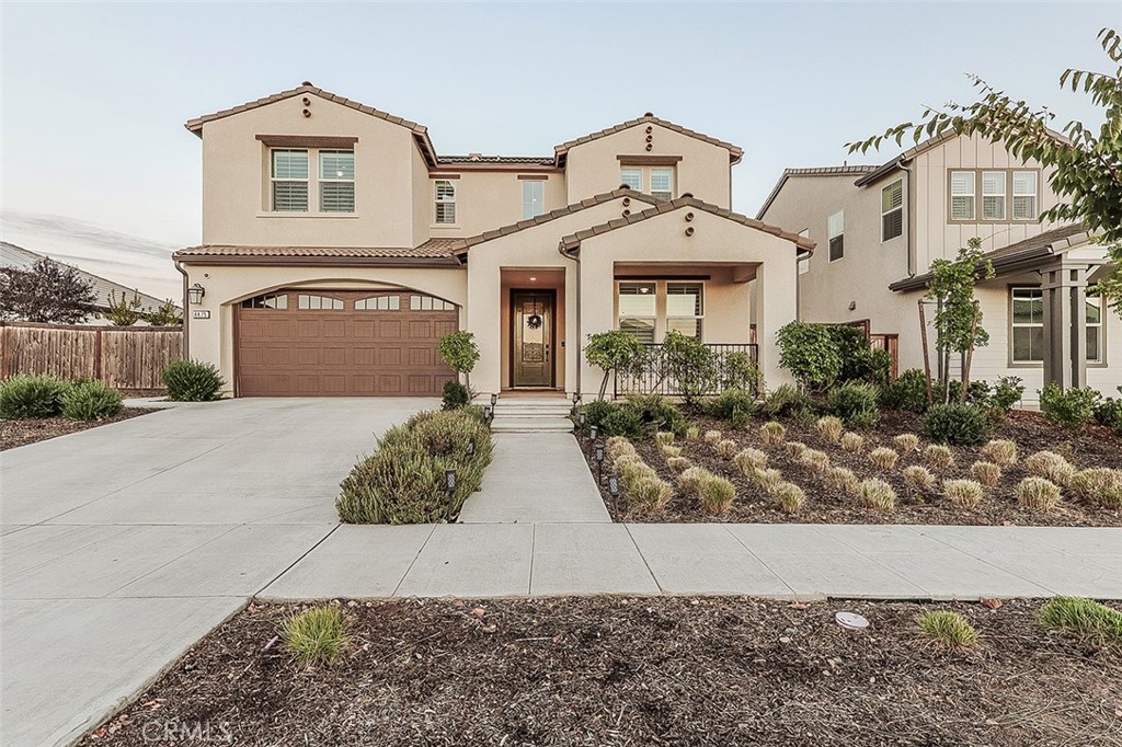 4475 Crown Bluffs Dr, Madera, CA 93636
