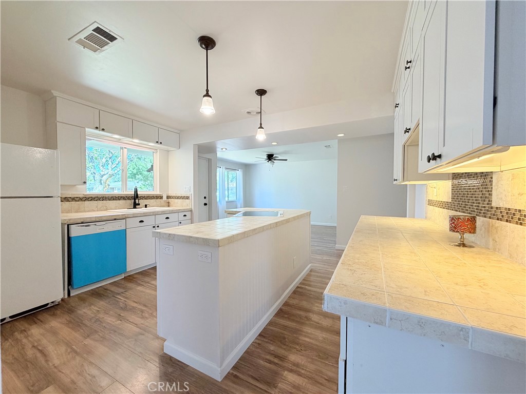 1833 W Pico, Fresno, CA 93705