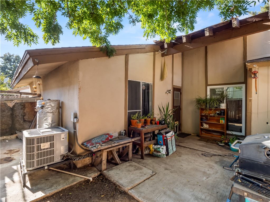 4654 N Chestnut, Fresno, CA 93726