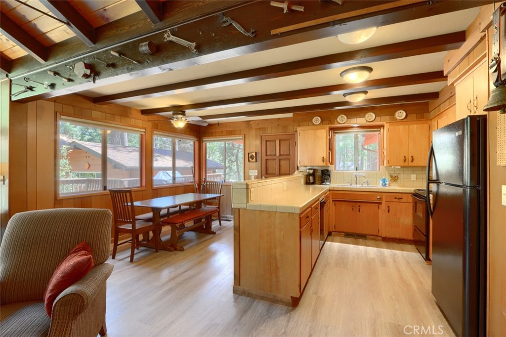 8067 Chilnualna Falls Rd, Wawona, CA 95389