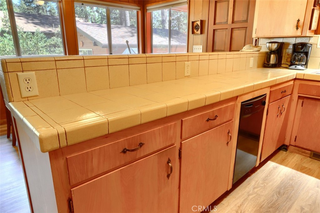 8067 Chilnualna Falls Rd, Wawona, CA 95389