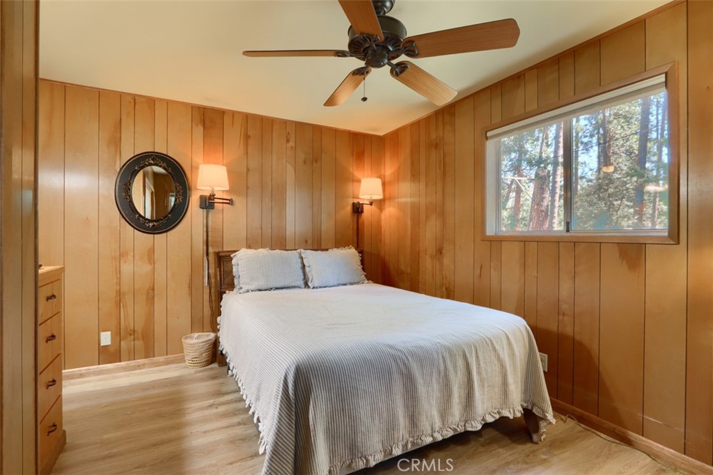 8067 Chilnualna Falls Rd, Wawona, CA 95389